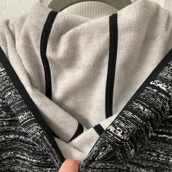 Nike Therma-Fit jacket size M - Picture 7 of 8